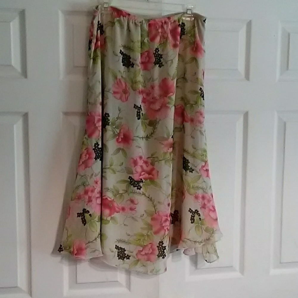 Women's Pretty Floral Skirt